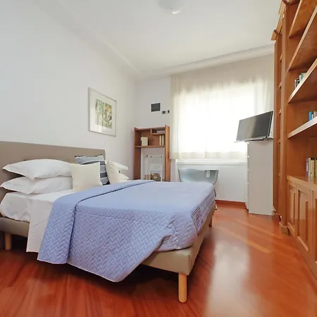Apartment Fleminhouse A 10 Min Da San Pietro Rome